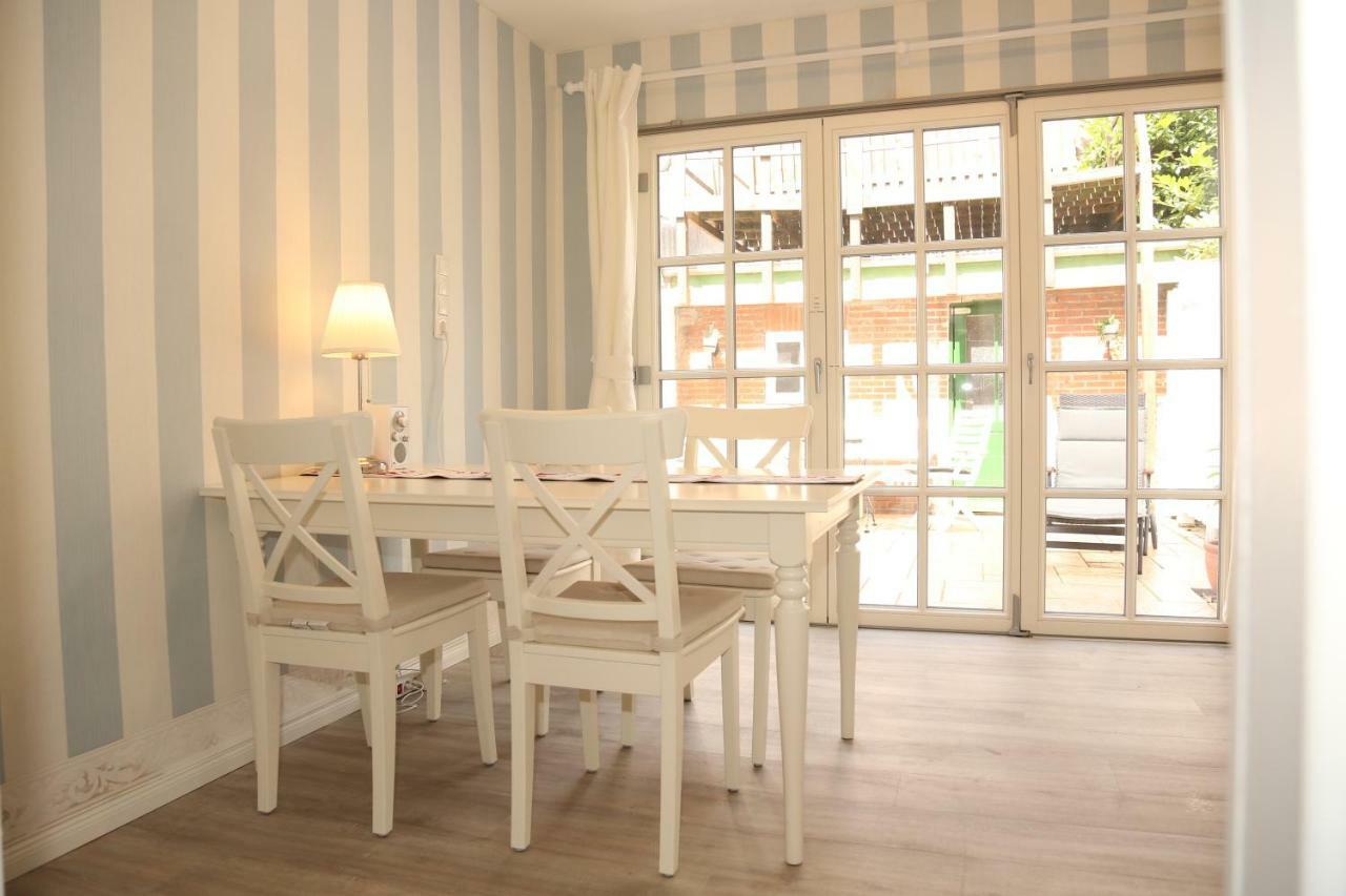Ferienhaus Witte Huuske Emden Exteriör bild